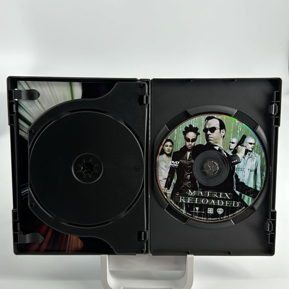 Matrix Reloaded. Keanu Reeves. Laurence Fishburne. 2-Disc Set. - Picture 5 of 5
